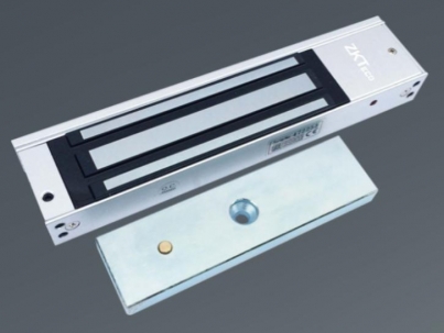 Khoa luc tu don LM2805